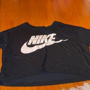 nike crop top🖤☑️